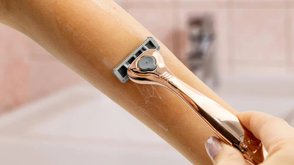 Razor Safety: Keep Your Family Safe with the Ultimate Shower Hook