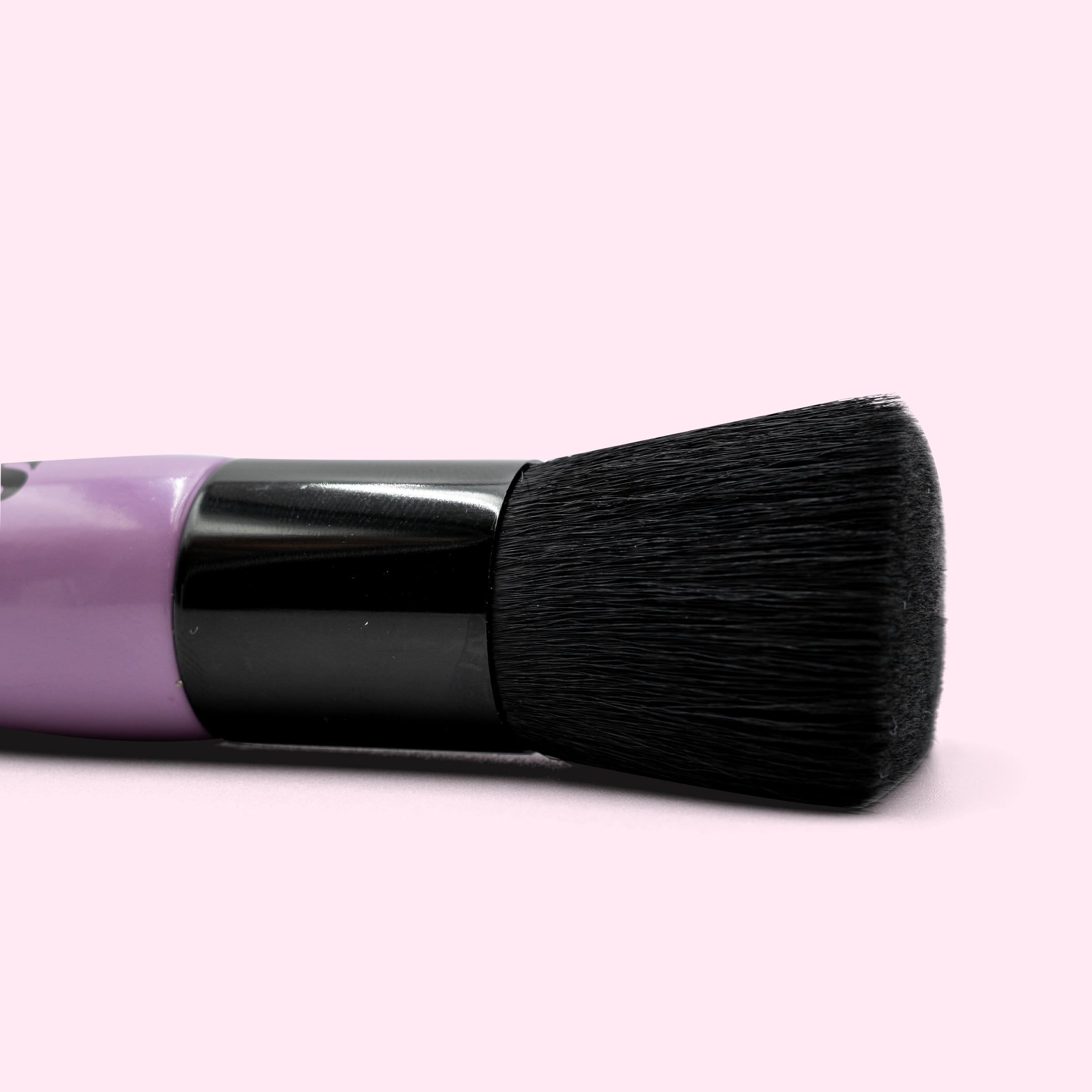 Kabuki Makeup Brush